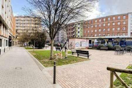 Familiar Vut3099as Apartamento